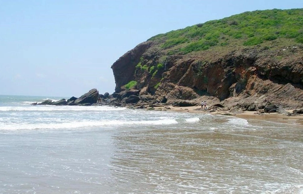 Yarada Beach in Visakhapatnam Pictures